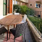 Airport-GARDEN-Shuttle till night-pool-AIRCOND-Wifi-parking free-Wash machine Lägenhet Olbia