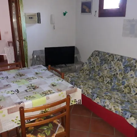 דירה Airport-shuttle-till Night Check In-pool-garden-aircond-wifi-parking Free *