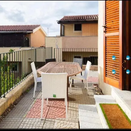 Airport-GARDEN-Shuttle till night-pool-AIRCOND-Wifi-parking free-Wash machine * Olbia