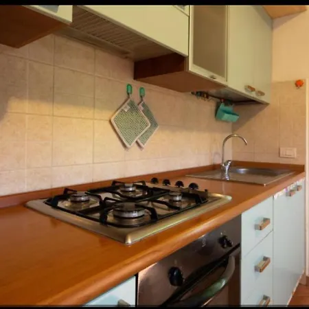 Airport-Port-Commercial Center-Garden-Trilo-Verde Apartamento